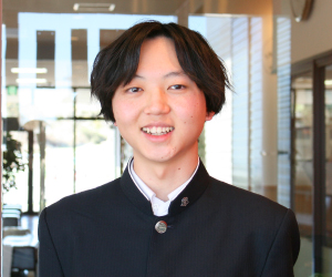 卒業生インタビュー